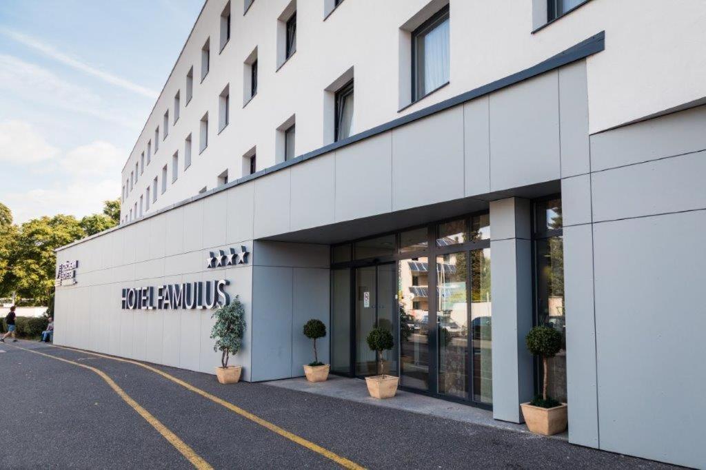 Hotel Famulus Győr Zewnętrze zdjęcie