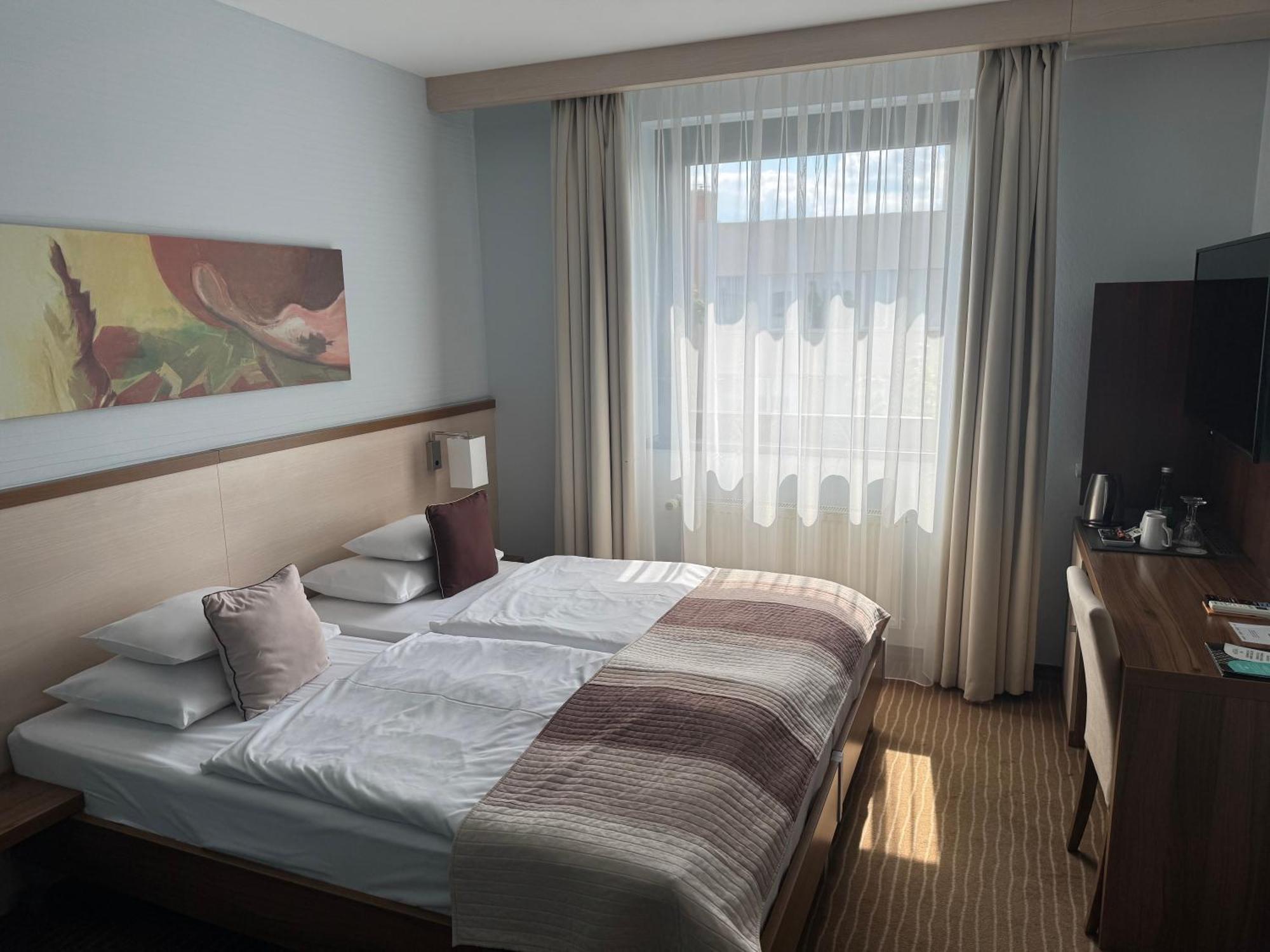 Hotel Famulus Győr Zewnętrze zdjęcie